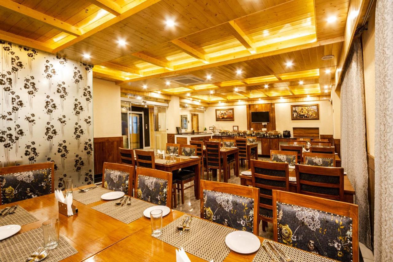 Suryansh Regency Manali Centrally Heated Air Cooled With Private Balconies Manāli Kültér fotó