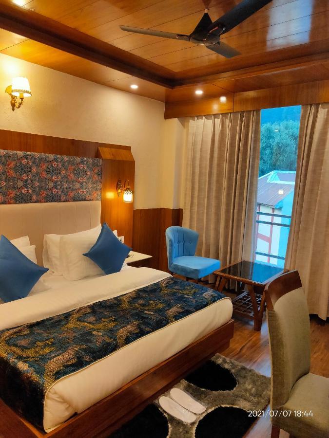 Suryansh Regency Manali Centrally Heated Air Cooled With Private Balconies Manāli Kültér fotó