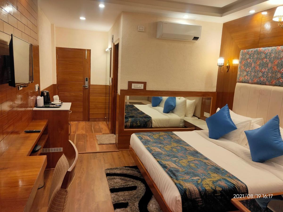 Suryansh Regency Manali Centrally Heated Air Cooled With Private Balconies Manāli Kültér fotó